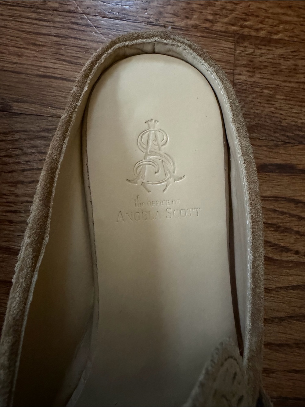 THE OFFICE OF ANGELA SCOTT Miss Emma Wingtip Mule Cognac Suede Tan Size 38 - Picture 7 of 15